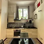 Loft Moderno Con Terrazzo *